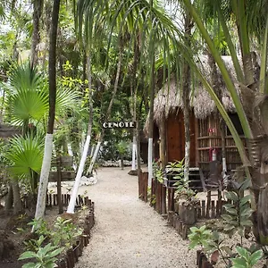 Maya Y Cenote 2*, Tulum México